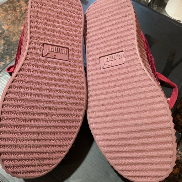 Fenty by Rihanna Velvet Sneakers - Purple size 6 - Picture 3 of 3